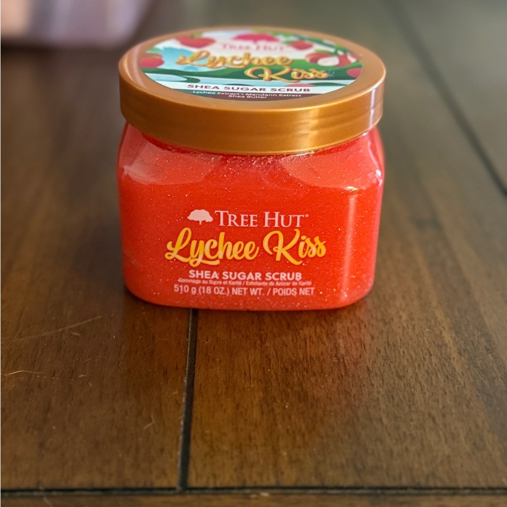 Tree Hut Lychee Kiss Shea Sugar Scrub